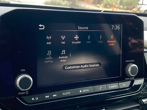 Used 2025 Nissan Pathfinder SV AWD/4WD image 21