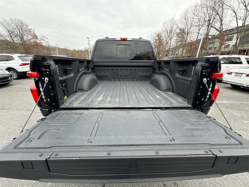 Used 2023 Ford F150 Lightning Platinum image 21
