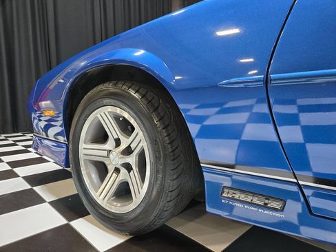 Used 1990 Chevrolet Camaro IROC-Z image 5