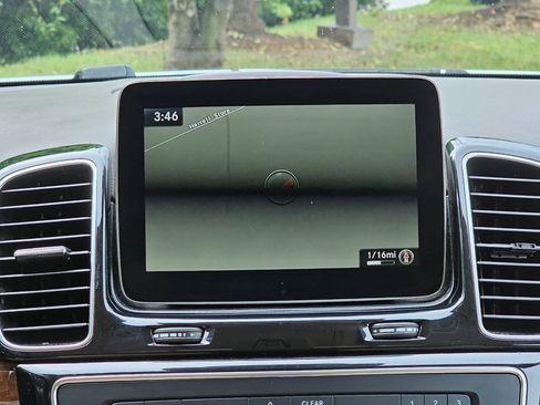 Used 2018 Mercedes-Benz GLE 350 w/ Premium 1 Package image 21