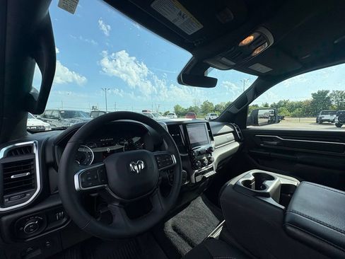 Used 2025 RAM 1500 Big Horn AWD/4WD image 14