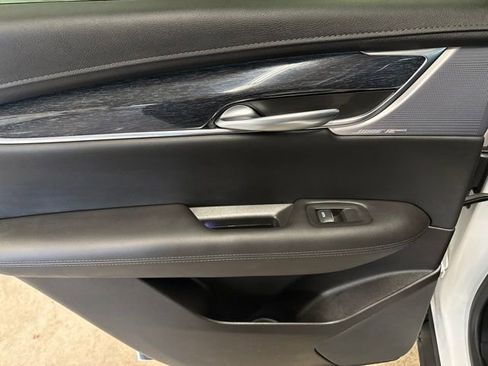 Used 2022 Cadillac XT5 Premium Luxury AWD/4WD image 20