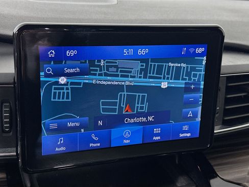 Used 2022 Ford Explorer Limited image 22