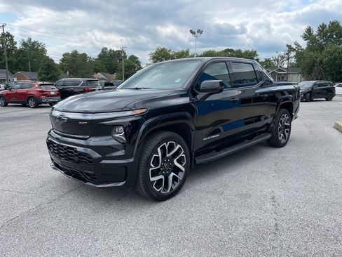 New 2024 Chevrolet Silverado EV RST AWD/4WD image 4