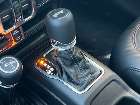 New 2026 Jeep Wrangler Unlimited Rubicon image 19