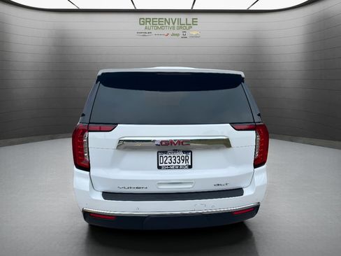 Used 2024 GMC Yukon SLT AWD/4WD image 6