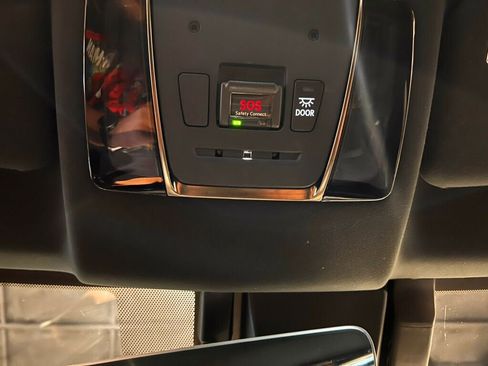 Used 2018 Lexus LC 500 Coupe w/ Sport Package image 22