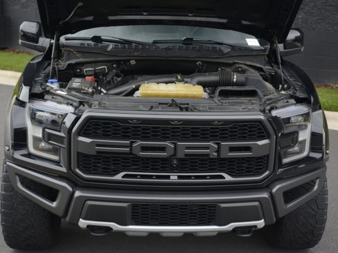 Used 2018 Ford F150 Raptor w/ Equipment Group 802A Luxury AWD/4WD image 37