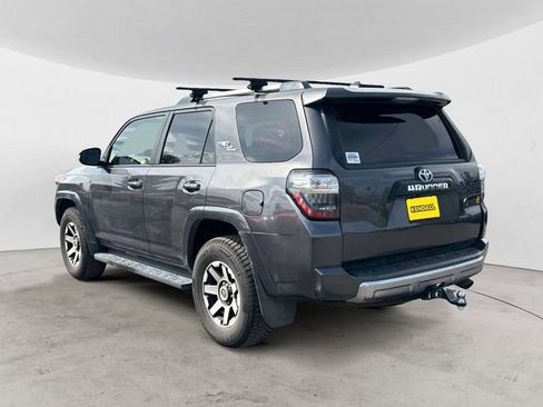 Used 2018 Toyota 4Runner TRD Off-Road Premium AWD/4WD image 3
