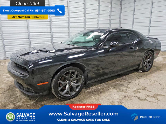 Used 2015 Dodge Challenger SXT Plus RWD image 1