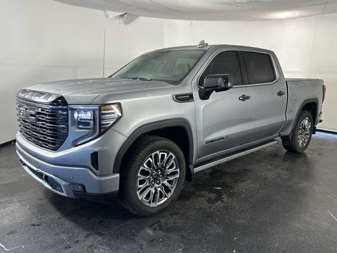 Used 2025 GMC Sierra 1500 Denali Ultimate image 4