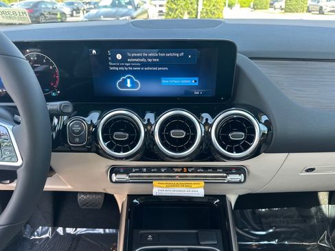 New 2026 Mercedes-Benz GLA 250 4MATIC image 30