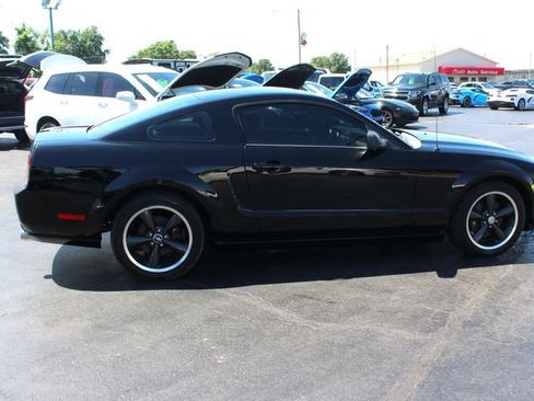 Used 2008 Ford Mustang GT Premium RWD image 6