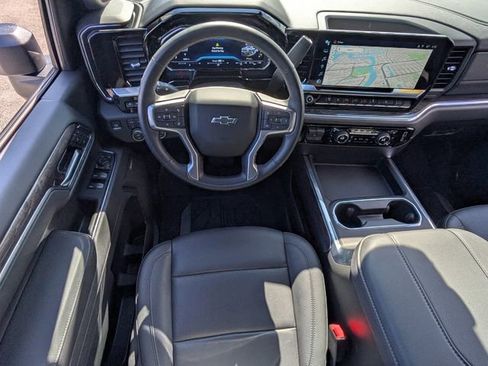 Used 2025 Chevrolet Silverado 2500 LTZ w/ Trail Boss Package image 9