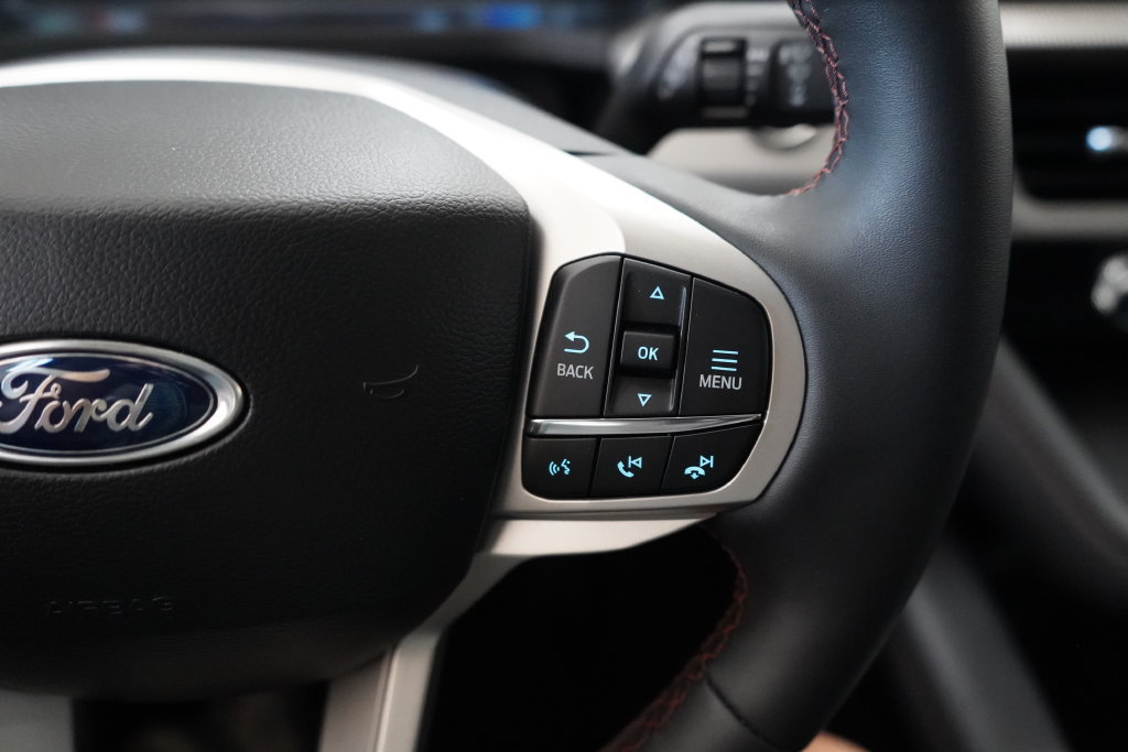 New 2026 Ford Explorer Active RWD image 34