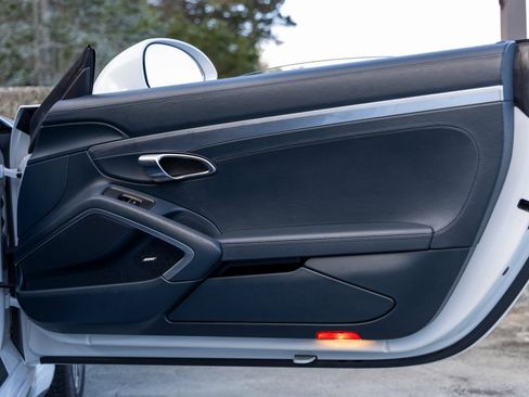 Used 2017 Porsche 911 Carrera 4S image 36