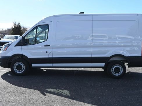 New 2026 Ford Transit 250 148 Medium Roof w/ Load Area Protection Package RWD image 8