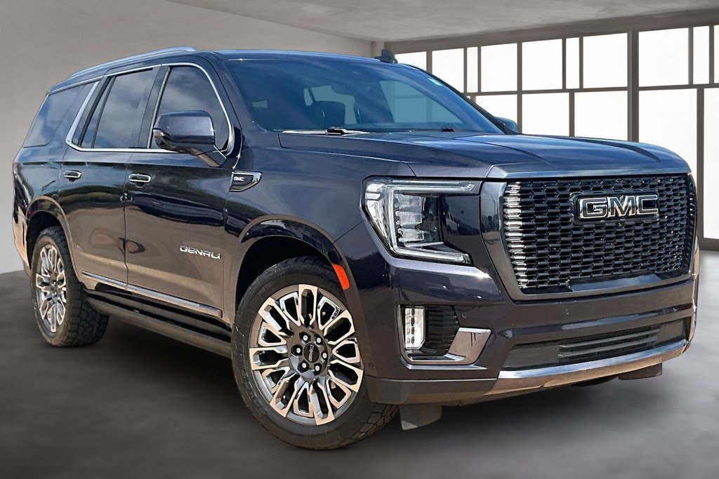 Used 2023 GMC Yukon Denali Ultimate AWD/4WD image 10
