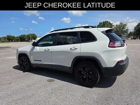 Used 2019 Jeep Cherokee Latitude Plus FWD image 5