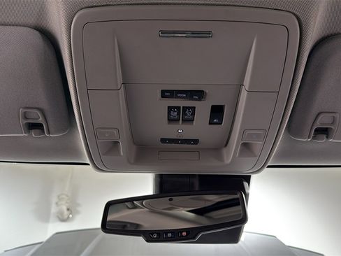 Used 2018 GMC Sierra 2500 Denali w/ Duramax Plus Package image 11