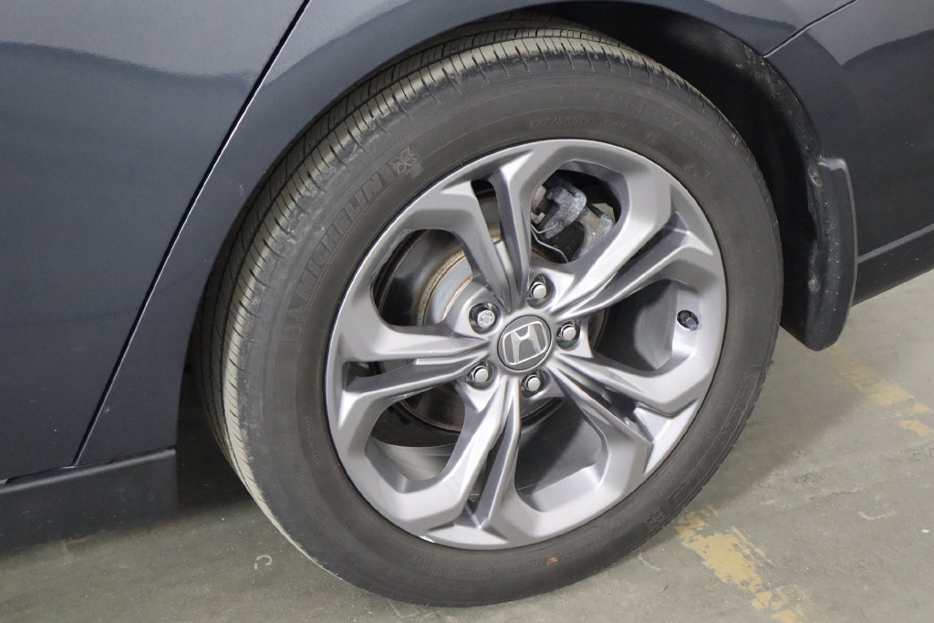 Used 2024 Honda Accord EX image 35