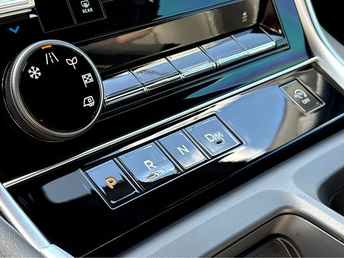 New 2026 Nissan Armada SL image 17