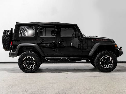 Used 2016 Jeep Wrangler Unlimited Rubicon AWD/4WD image 5