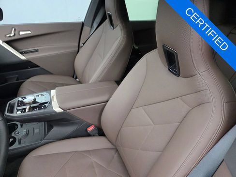 Used 2024 BMW iX xDrive50 w/ Premium Package AWD/4WD image 11