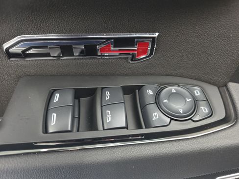 Used 2025 GMC Sierra 1500 AT4 w/ AT4 Premium Package AWD/4WD image 36