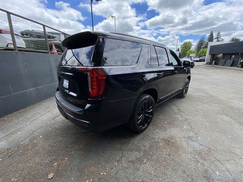 Used 2024 GMC Yukon Denali w/ Denali Reserve Package AWD/4WD image 6