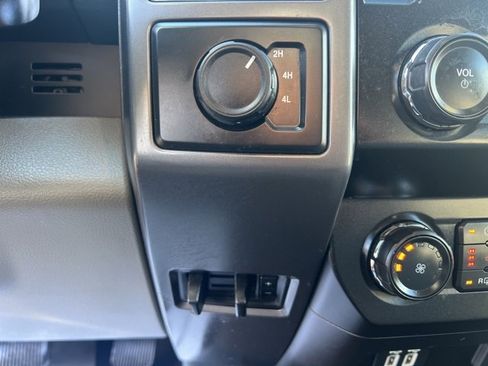 Used 2019 Ford F150 XLT w/ Equipment Group 302A Luxury image 29