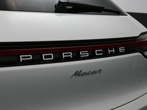 Certified 2023 Porsche Macan Turbo AWD/4WD image 14