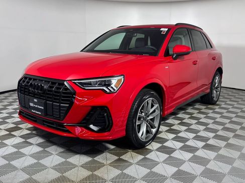 Used 2023 Audi Q3 2.0T Premium Plus w/ Premium Plus Package AWD/4WD image 3