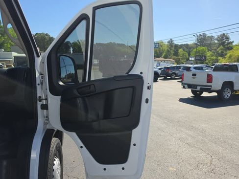 Used 2026 RAM ProMaster 2500 w/ Convenience Group FWD image 24