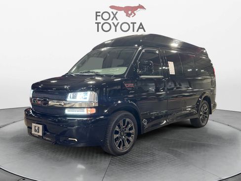 Used 2024 Chevrolet Express 2500 image 1