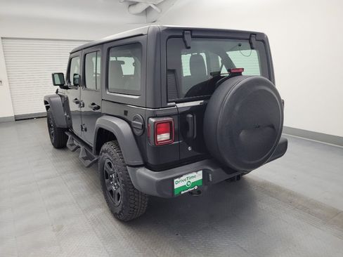 Used 2018 Jeep Wrangler Unlimited Sport AWD/4WD image 5
