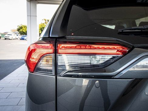 Used 2023 Toyota RAV4 XLE w/ Convenience Package image 12