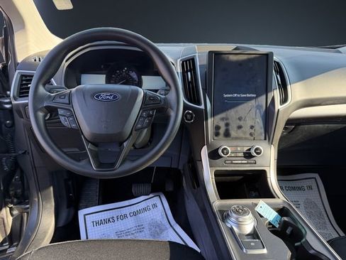 Used 2023 Ford Edge SE w/ Black Appearance Package image 10