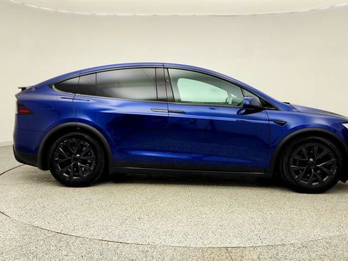 Used 2023 Tesla Model X image 4