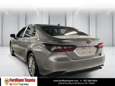 Used 2023 Toyota Camry LE image 5