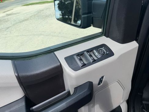 Used 2019 Ford F150 XL w/ Equipment Group 101A Mid AWD/4WD image 10