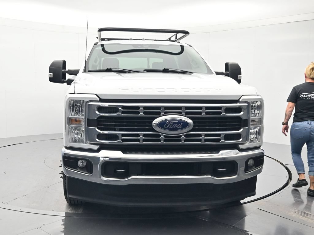 Used 2024 Ford F350 XLT AWD/4WD image 8