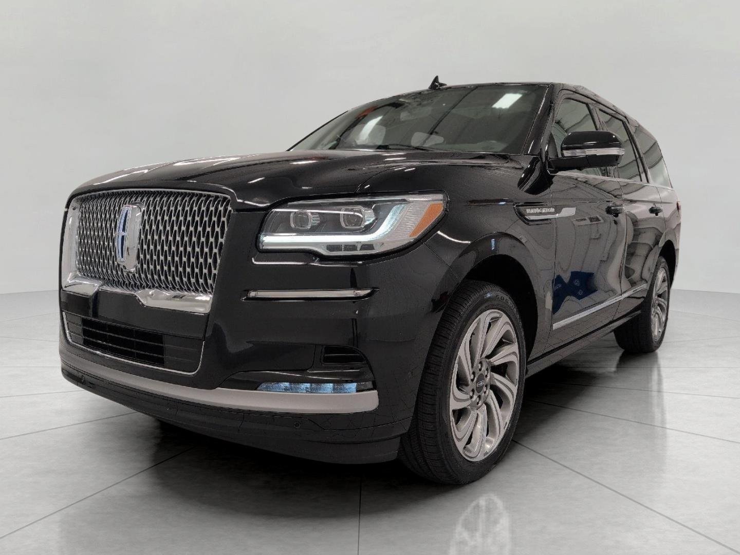 Used 2023 Lincoln Navigator Reserve AWD/4WD image 35
