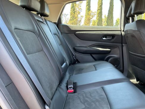 Used 2023 Nissan Ariya FWD image 20