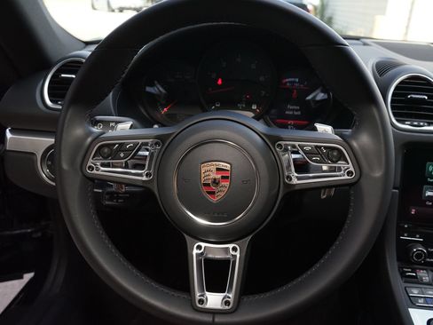 Used 2024 Porsche 718 Cayman RWD image 7