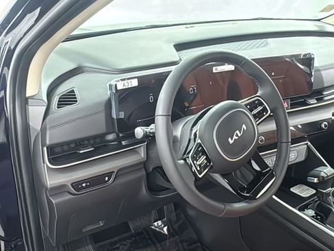 New 2026 Kia Carnival EX FWD image 35