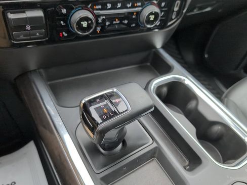 Used 2024 Chevrolet Silverado 1500 LTZ w/ LTZ Premium Package AWD/4WD image 18