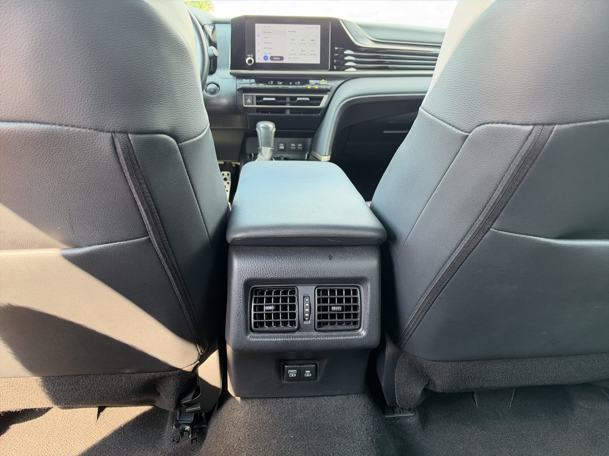 Used 2025 Toyota Camry SE FWD image 16