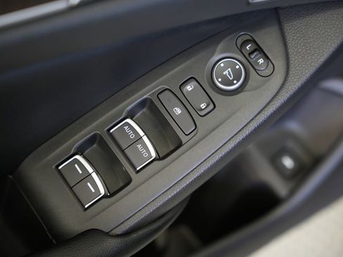 Used 2018 Honda Accord EX-L image 47