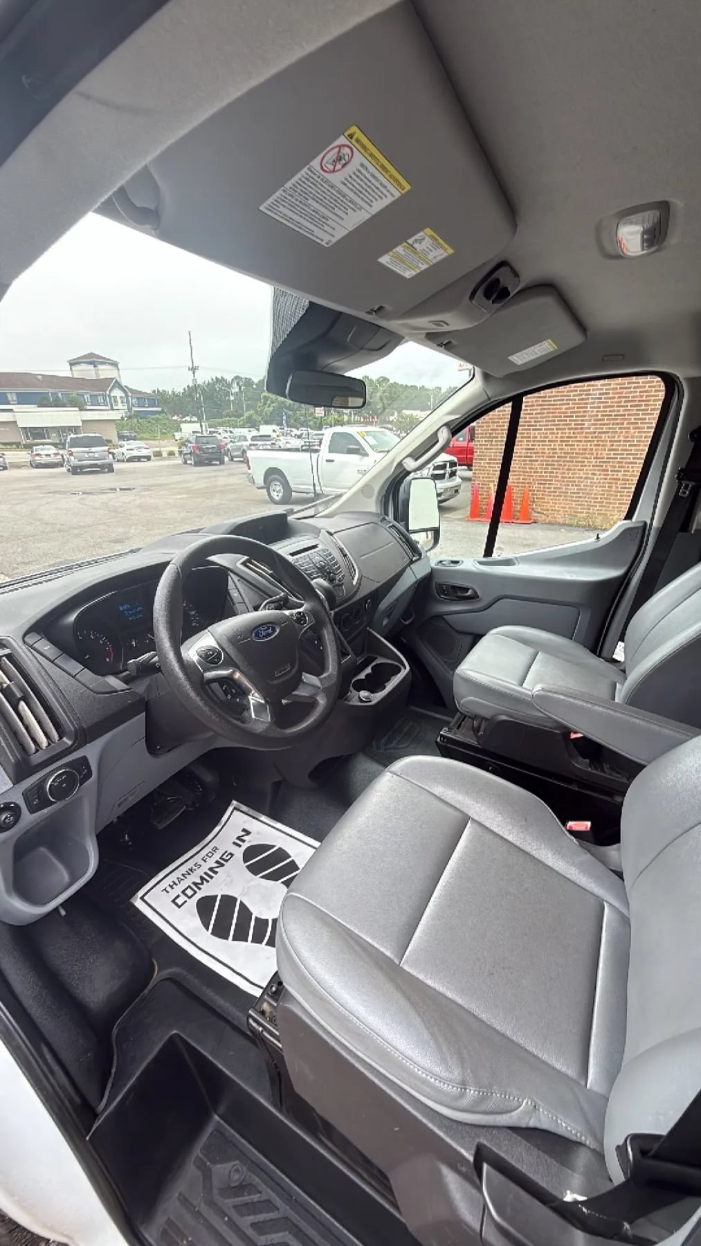 Used 2018 Ford Transit 350 XL RWD image 24